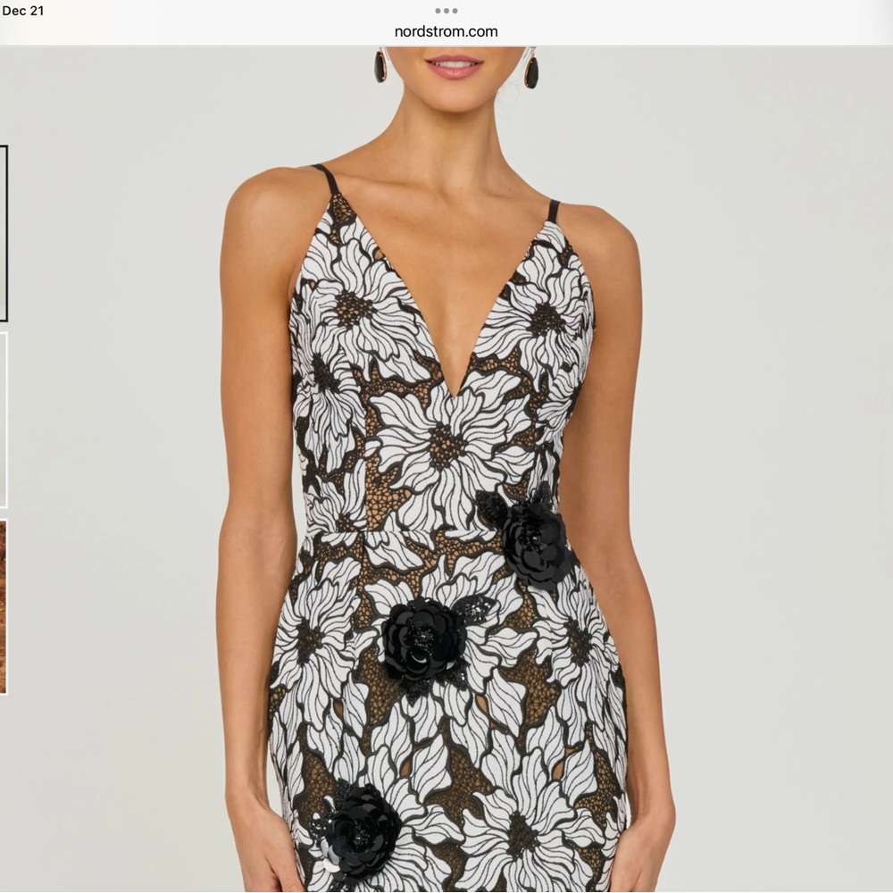 NWT Helsi Norah Appliqué Gown, XS